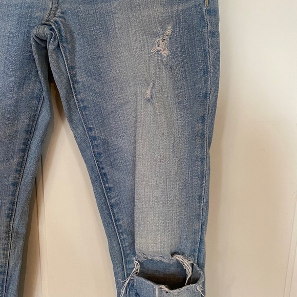 Abercrombie Distressed Light Wash Jeans - Picture 5 of 7